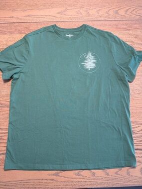 Goodfellow & Co Forest Green Short-Sleeve Tee with Tree Motif